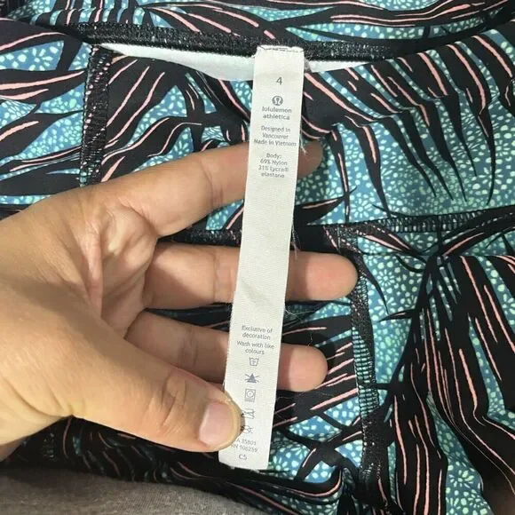 Lululemon Tigh Stuff Tight Palm Lace Tofino Teal Womens Size 4 Leggings scallop - Picture 13 of 14